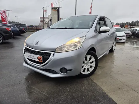 À VENDRE : Peugeot 208 1.0 VTi Like – Moteur renforcé