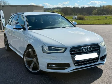 AUDI S4 3.0 TFSI Avant Quattro 333ch