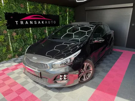 Kia Pro_cee'd Coupe 1.6 CRDi 136 ch ISG GT Line ~ Toit ouvrant Régulateur/Limiteur de vitesse Cli...