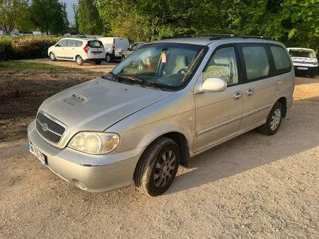 Kia Carnival 2.9 crdi – 145 ch – 7 places - réservé aux professionnels