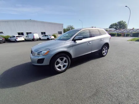 VOLVO XC60 D5 FAP AWD - 185 Summum PHASE 1