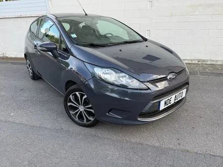 FORD FIESTA VI 1.25 60cv TREND – 2012 – ENTRETIEN COMPLET – FAIBLE CONSOMMATION