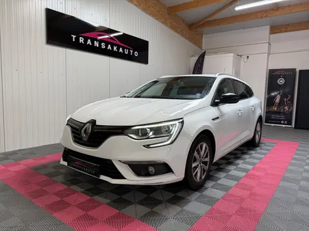 RENAULT MEGANE IV BERLINE TCe 130 Energy Zen / ENTRETIEN COMPLET / ATTELAGE / 1ERE MAIN