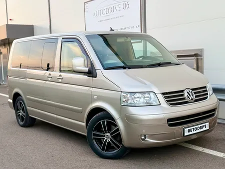 VW MULTIVAN 7PL 2.5 TDI 131cv 4 Motion Highline ÉTAT EXCEPTIONNEL • Salon BEIGE • Garantie • LIVRAISON OFFERTE TOUTE LA FRANCE