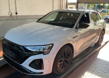 Audi e-tron Q8 S line 55 quattro
