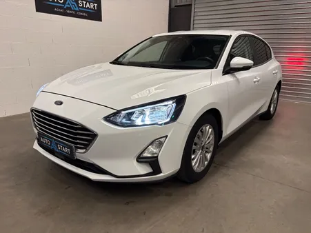 FORD Focus Berline Titanium X 1.0 EcoBoost 125 / CARPLAY / LINE ASSIST / CAMERA RECUL / RADAR AR / REGULATEUR LIMITEUR / CLIM AUTO