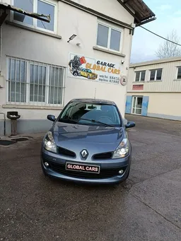 Renault Clio 3 1,6I 16V 110CV AUTOMATIQUE
