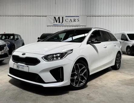 Kia Ceed SW III 1.4 T-GDI 140ch GT Line BVA7 / TO / Caméra / CarPlay / Attelage / Suivi Complet A