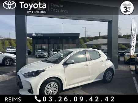 Toyota Yaris 116h Dynamic Business MY22
