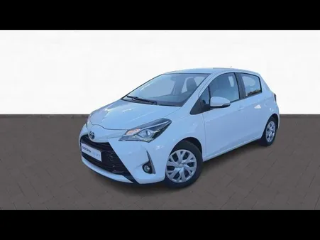 Toyota Yaris 100h France Business 5p RC19