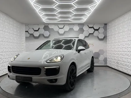 PORSCHE CAYENNE 3.0i V6 E-Hybrid - 416 - Tiptronic S / BURMESTER - CARBONE - PASM