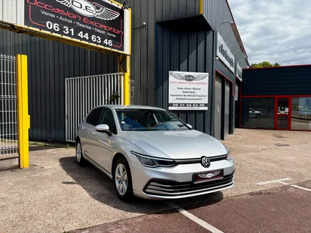 Volkswagen golf VIII 1.0l tsi 90 life première main 30000km