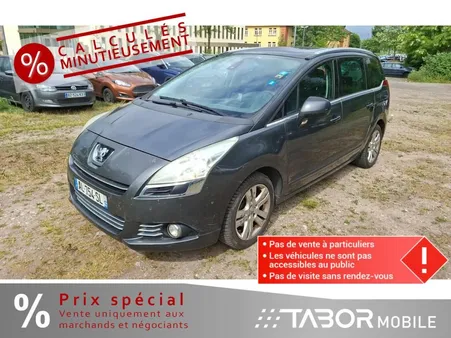 Peugeot 5008 2.0 HDi 150 Plat Navi Klimaaut PDC LM Pano