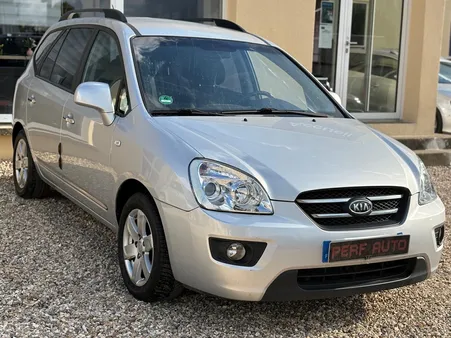 KIA CARENS II 2.0 CRDI 115 7pl Entretien Kia Complet Clim Auto Attelage