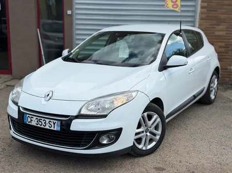 Renault Mégane 3 1.5 DCI 110 DYNAMIQUE 259470 KM GARANTIE 3 MOIS / GPS / BLUETOOTH / RADAR AR / CENTRALISATION / CLIMATISATION / RÉGULATEUR ET LIMITEUR DE VITESSE / RÉVISION À JOUR / DISTRIBUTION OK