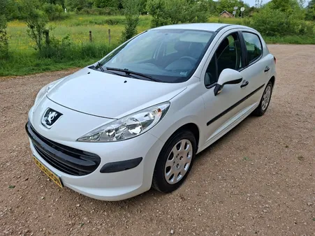 PEUGEOT 207 1.4 HDI 70 Ch 1ère MAIN