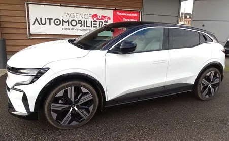 RENAULT Megane E-TECH ICONIC SUPERCHARGE 220 ch