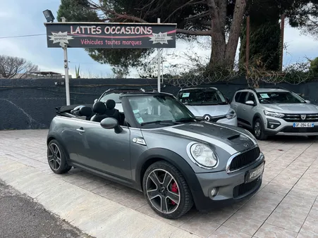 Mini Cooper S Cabriolet 1.6i 211cv John Cooper Works 2010