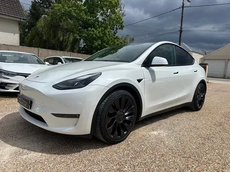 ✅ tesla model y performance dual motor awd ➡️ autopilot améliore