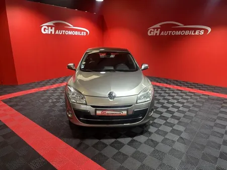 Renault Mégane III Berline 1.5 dCi 110ch FAP Privilège EDC eco² Euro5