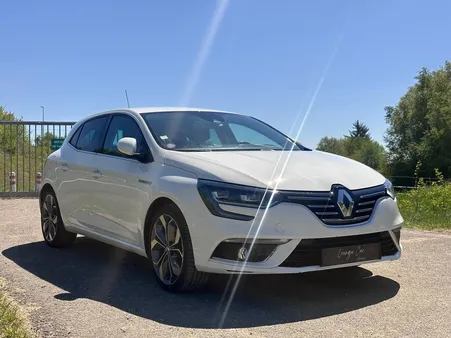 RENAULT MEGANE IV BERLINE TCe 130 Energy Akaju