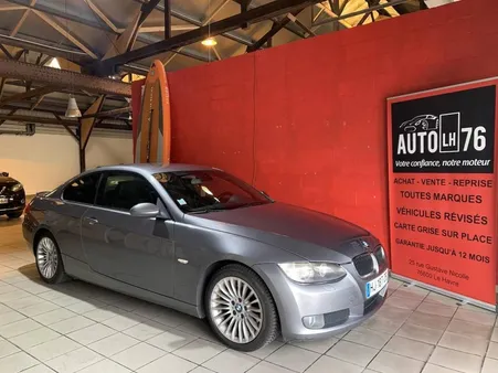BMW Série 3 V (E92) 320d Luxe