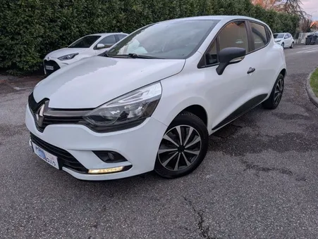 Renault CLIO IV RENAULT CLIO 4 IV PHASE 2 67200KM ZEN BUSINESS 1.2 I 75 CV GPS LED
