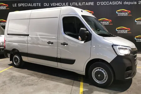 Master l2h2 dci 135 ch grand confort (gps/radars de recul/camera/clim/tc...) 60.981 km 16.658 ht (19.990 ttc)