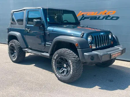 Jeep Wrangler 3.8 L V6 3 PORTES BACHE