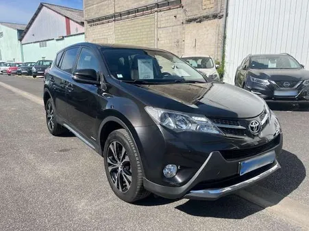 Toyota rav4 d-4d 124 club edition 4 roues motrices bv6 cuir gps camera