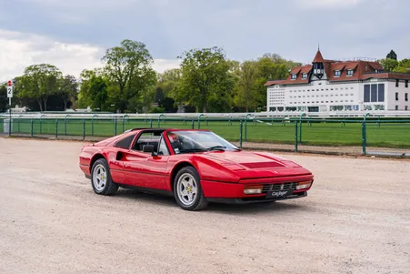 Ferrari 328 GTS 1985 - 2ème main - révisée - très bon état général - garantie 6 mois