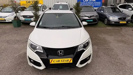 HONDA CIVIC 1.6 i-DTEC 120 sport Sièges chauffants, Caméra de Recul, Climatisation, berline, blanc, nacré , 6 cv, 5 portes première main, première mise en circulation le 17/06/2015, garantie : 12 moi