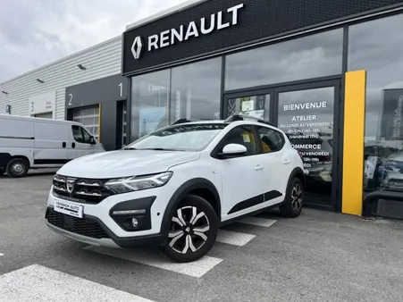 Dacia Sandero Stepway III Essential TCe 90