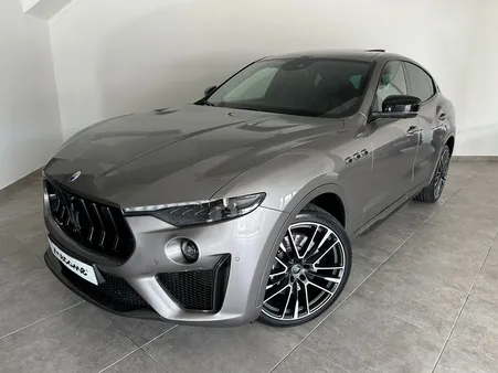Maserati LEVANTE TROFEO 5.8 V8 580 - Historique complet Maserati - Pack carbone intérieur/ extérieur - Audio Bowers & Wilkins - Toit Pano - Caméra 360° - Echap. Sport - Carplay - Garantie 12 mois