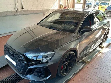 Audi RS3 Sportback 294(400) kW(PS) S tr