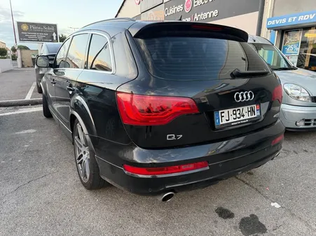 Audi q7 4.2 v8 Tdi 7 places SLINE
