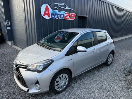 Toyota Yaris 1.5 hybride 100h Dynamic 1ère Main historique complet Toyota Automatque
