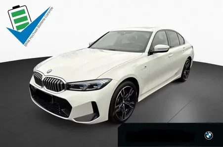 Bmw 330e XDrive G20 LCI M-Sport 292Ch - Toit ouvrant - Sièges élec à mémoire&chauff - Tête haute - Caméra 360° - Sound - Suspension adapt - Alarme - Chauffage auxiliaire