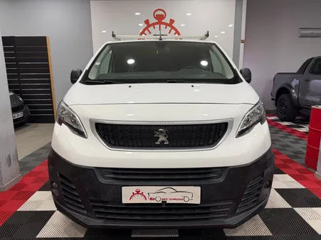 PEUGEOT Expert III VUL Standard 2.0 Blue HDi 16V Fourgon moyen EAT8 S&S 177 cv Boîte auto
