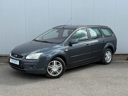 FORD Focus SW 1.6 115cv Ghia Clim Attelage