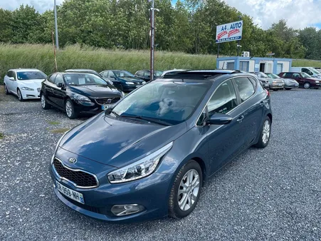 Kia cee'd 1.6 crdi 128 cv premium toit ouvrant