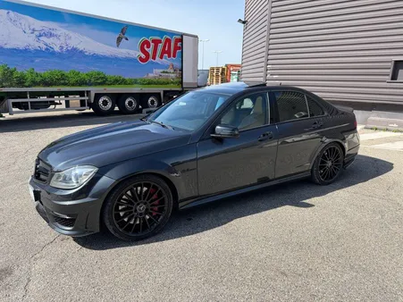 Mercedes classe c63 amg 6.3l 487 cv pack performance + 06/2014
