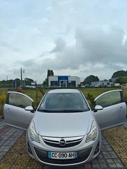 Opel corsa 1.3 cdti - 75 ch fap edition