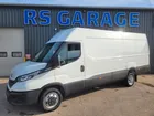 IVECO DAILY 35C18 A8 V16 FOURGON PACK EVOLUTION 03 PLACES NEUF avec CAMÉRA RECUL + GPS + PROJECTEURS FULL LED + MOTEUR 3 LITRES + VERSION MY2022 DONC SANS LES CONTRAINTES GSR2 ( Prix Vente 46 990 HT )