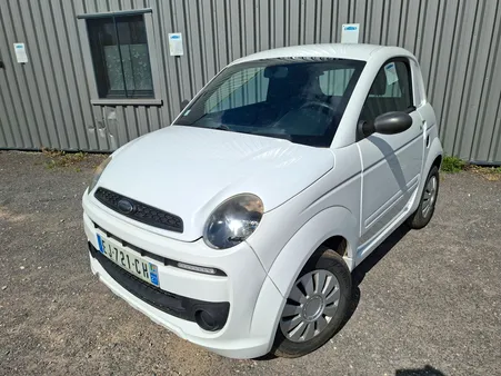 Microcar due premium diesel automatique /CT OK / TBE