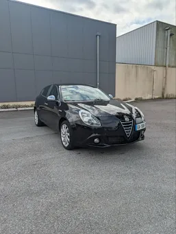 Alfa Romeo Giulietta phase 2. 2.0 JTD 150CV / Garantie 1 an / distribution 05/26 / vidange 05/26