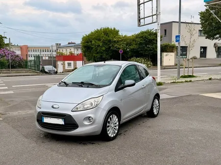 Ford ka titanium