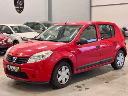 Dacia Sandero 1.4i 16v 75CH