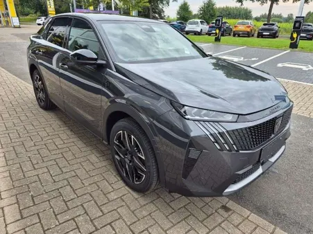 Peugeot 3008 1.2 Hybrid 145 GT+ 360 DRIVE ASSIST + GRIP + ATTELAGE