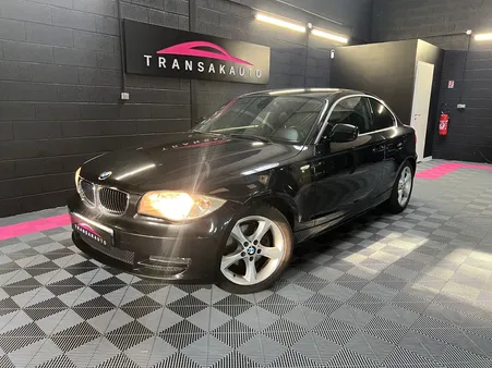 BMW SERIE 1 COUPE E82 120d 177 ch - Régulateur de vitesse - Radar de recul - Bluetooth - Pack chrome